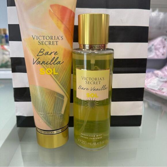 Victoria Secret Bare Vanilla Perfume and Lotion Set - Picture 1 of 1
